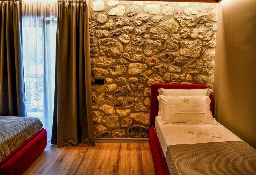 호텔 Villa Golden Theth