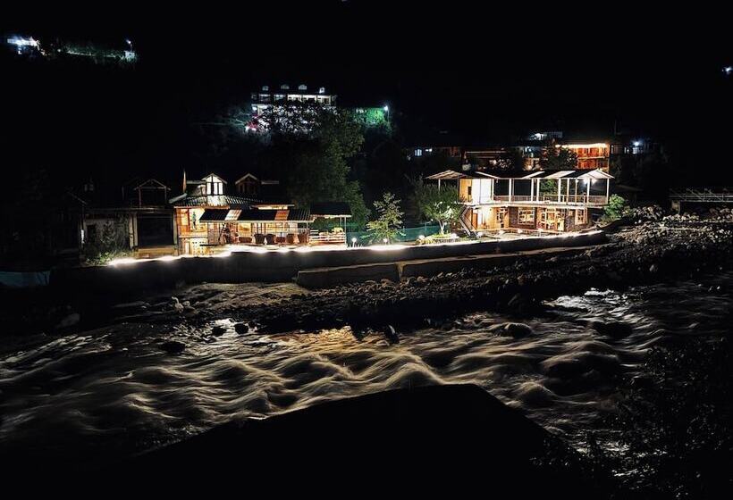 ホテル Virman Riverside Resort