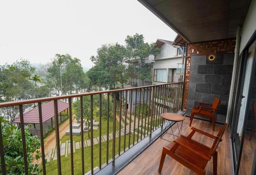 Курорт Sterling Lontano Waterfront Wayanad