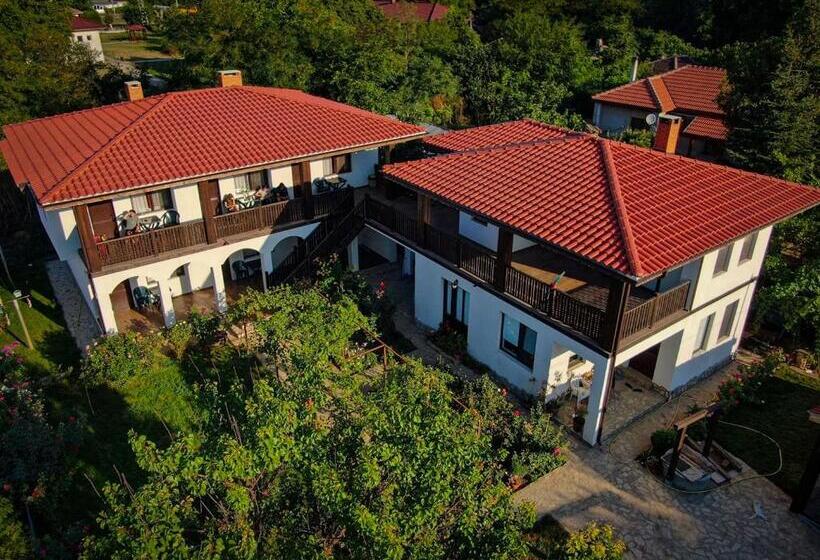 膳宿费 поповата къща