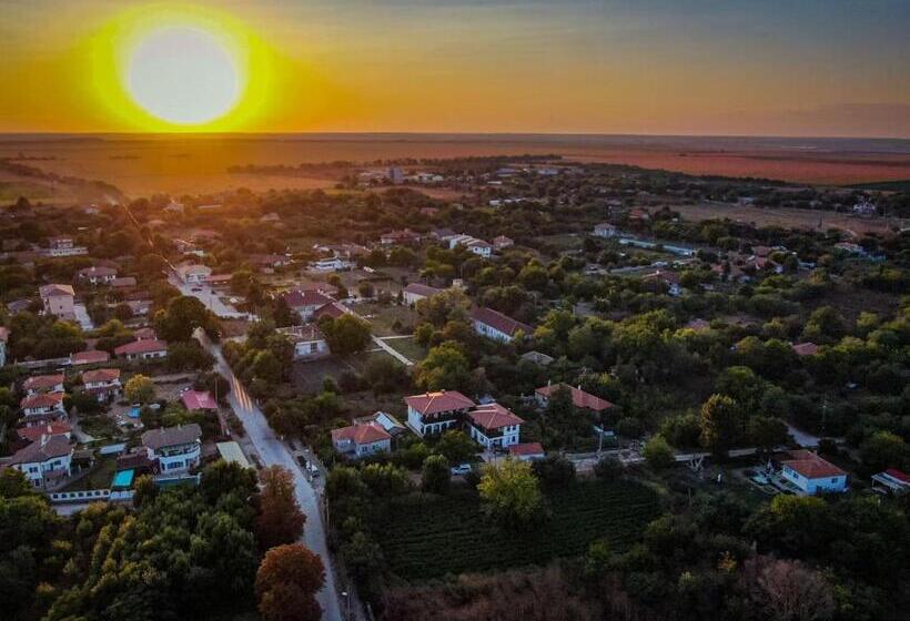 膳宿费 поповата къща