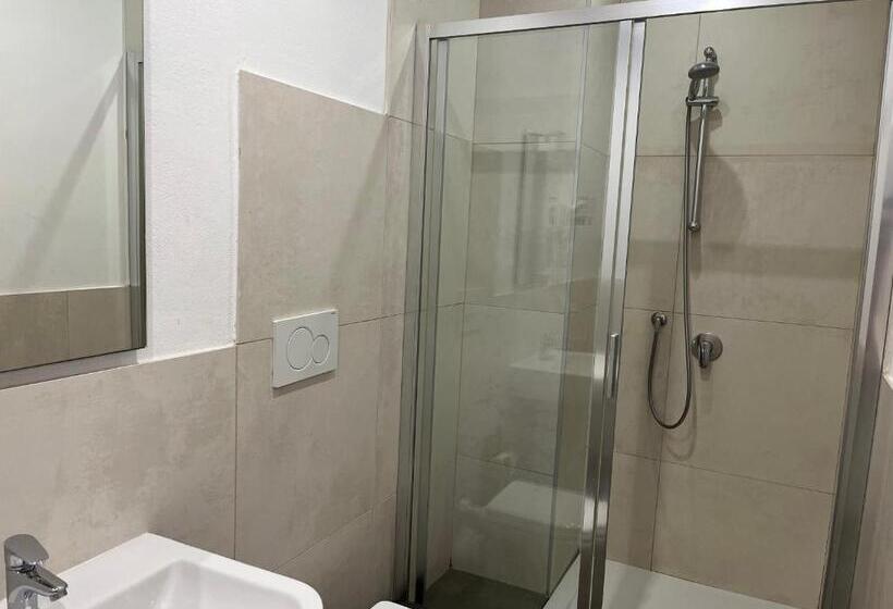 펜션 Affittacamere Self Check In Francesca Vecchia