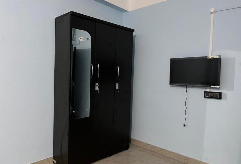 פנסיון Beltola Serenity Homestay