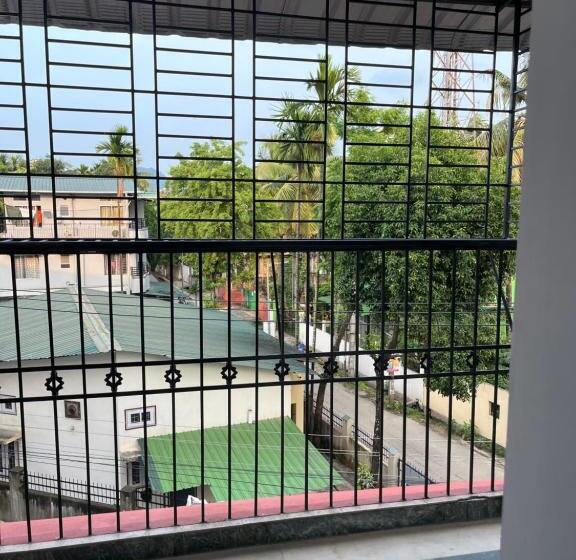 פנסיון Beltola Serenity Homestay