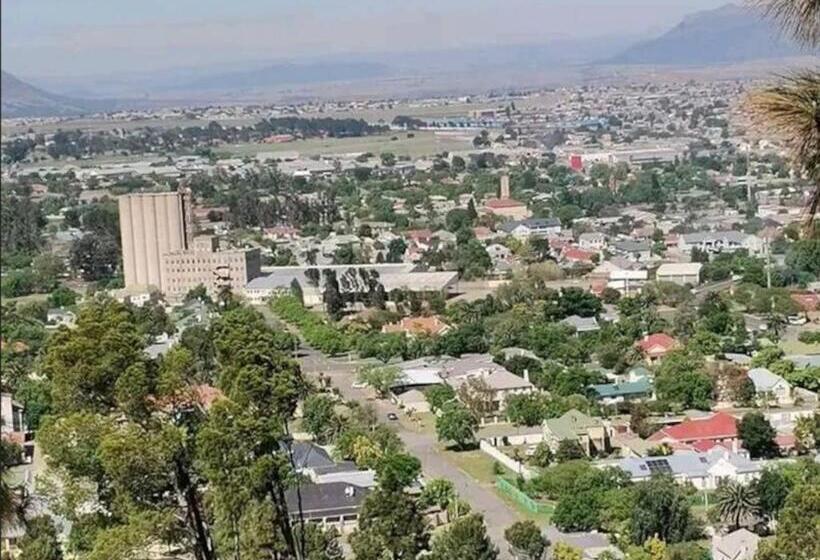 پانسیون Beswick Guesthouse