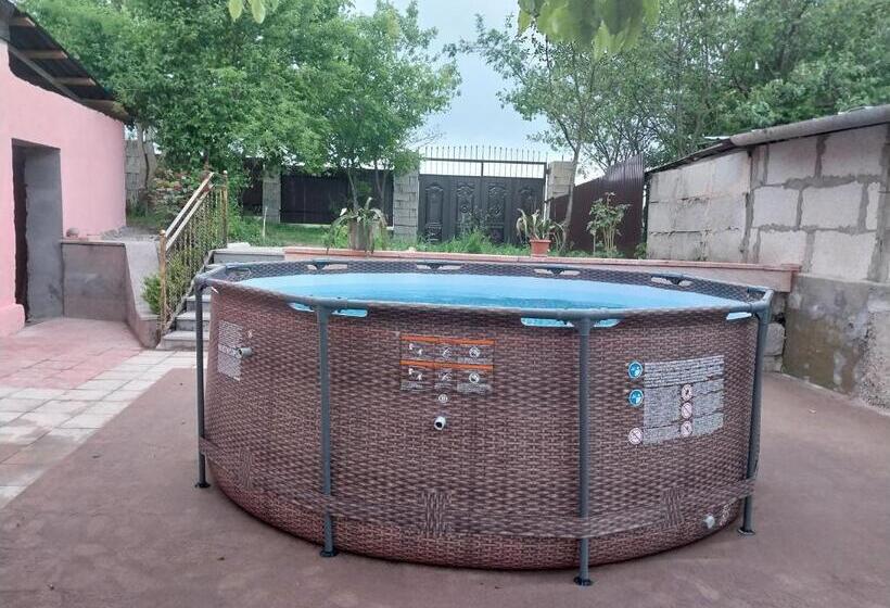 膳宿费 Chinchin Mansion With Swimming Pool