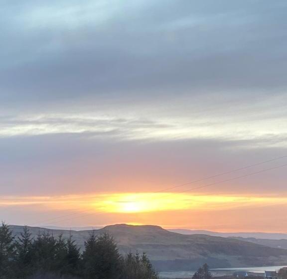 بنسيون Cleadail Guest House