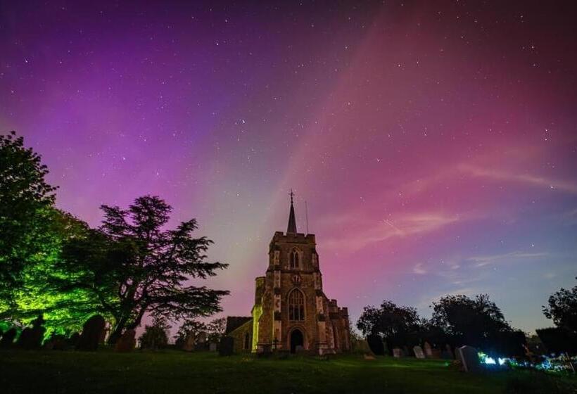 Пансион Cobwebs