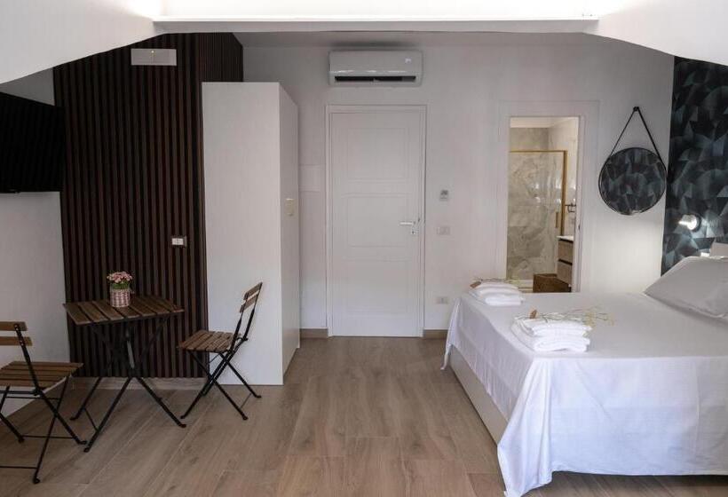 膳宿费 Coraline Deluxe Rooms