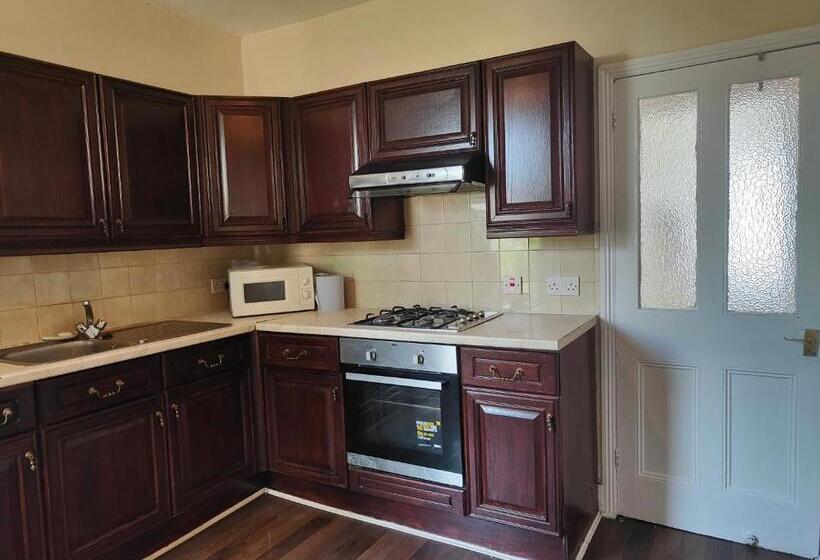 펜션 Elegant King Bed Get Away