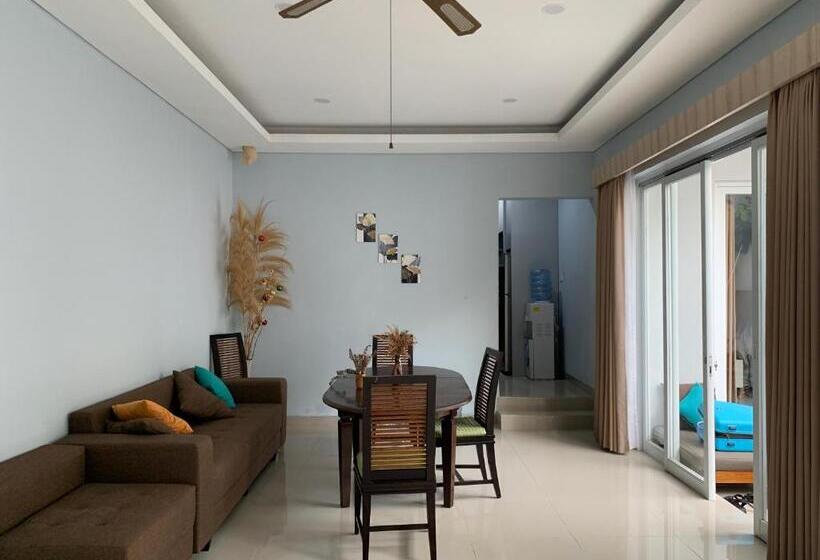 Pensiune Friends Uluwatu Villa