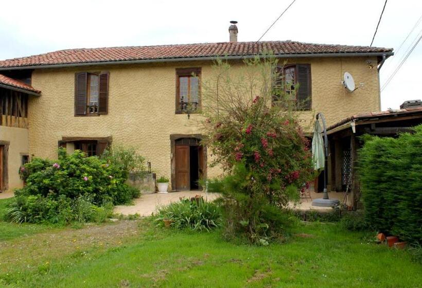 פנסיון Gîtes Et Camping Hameau Nouste Temps