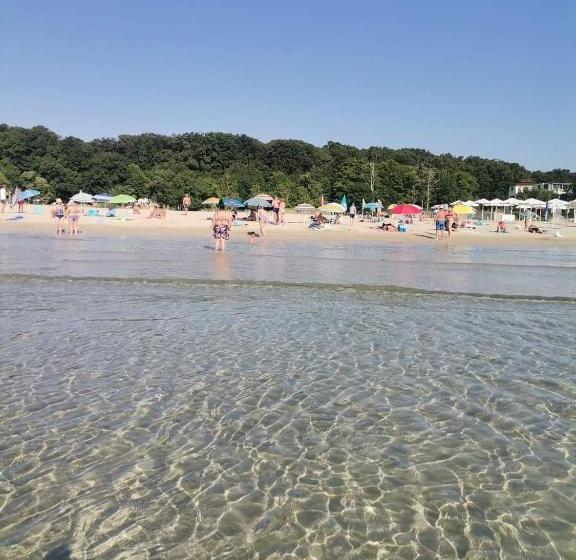 פנסיון Heidi S   Summer Villa Primorsko