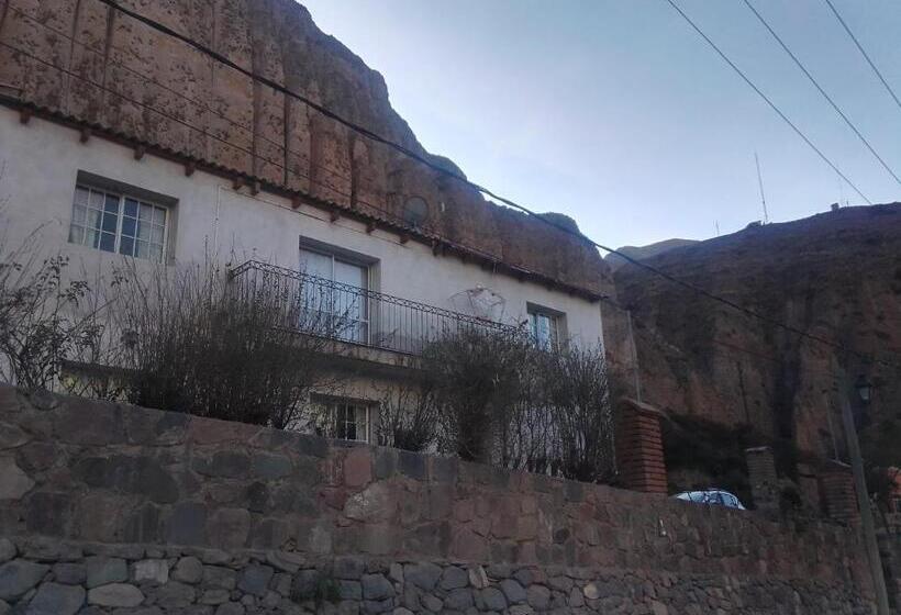 پانسیون Hostal Del Luna