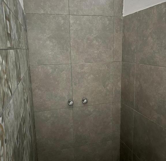 پانسیون Hostel Dale