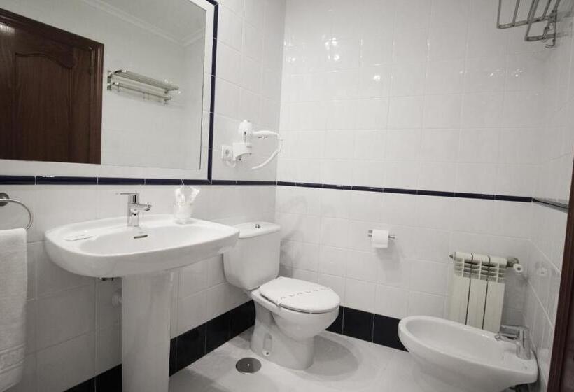 פנסיון Hostería De Adarzo