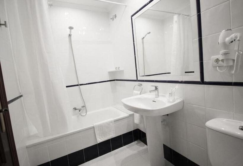 פנסיון Hostería De Adarzo