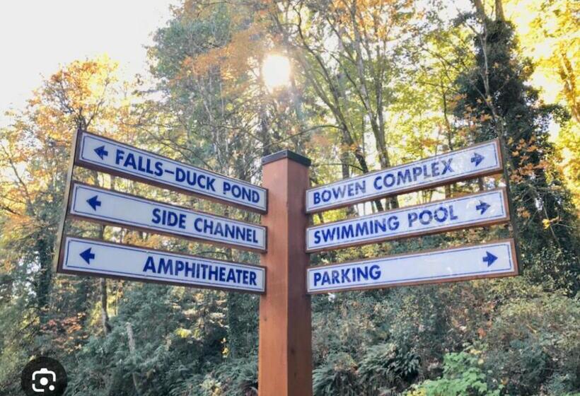 Пансион Oasis Guesthouse