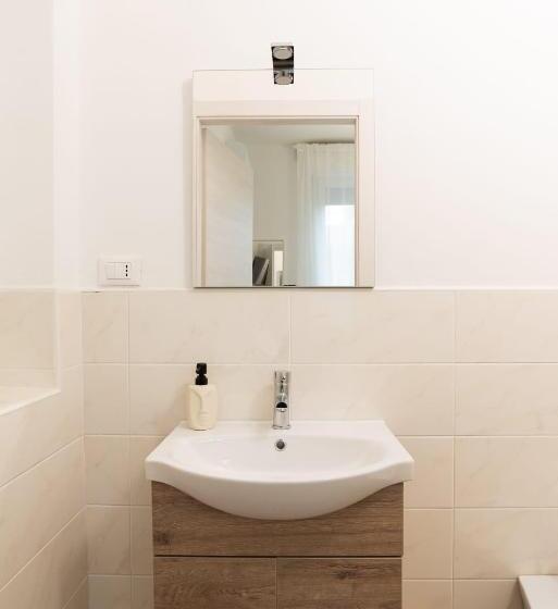 Pension (Hôtel basse catégorie) Mentana Guest House