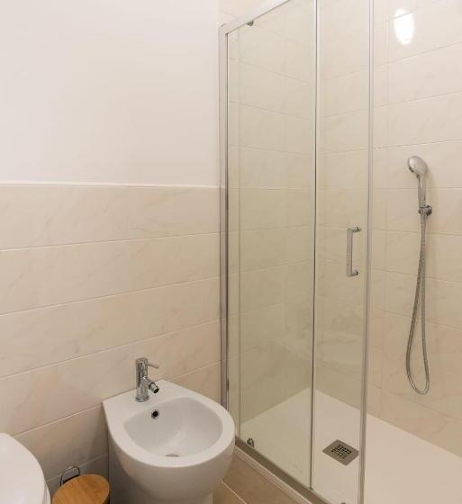 Pension (Hôtel basse catégorie) Mentana Guest House