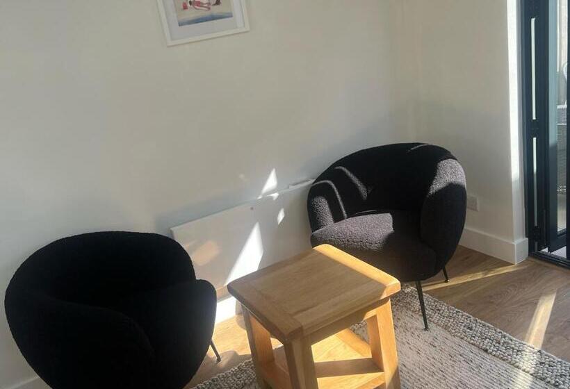 ペンション Mudeford Retreat