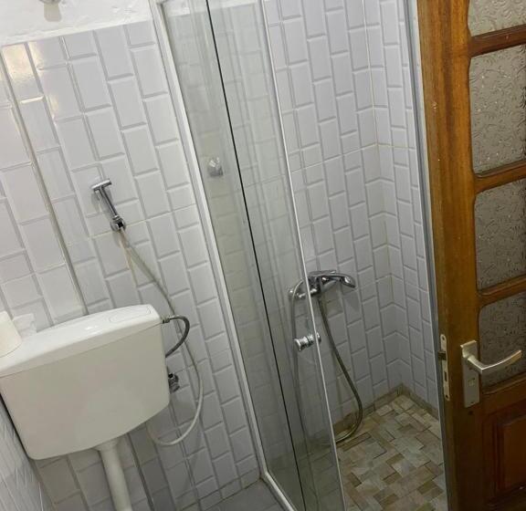 פנסיון Muralha Rooms