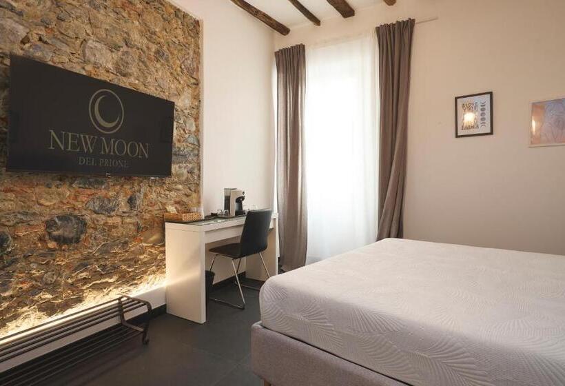 پانسیون New Moon Del Prione