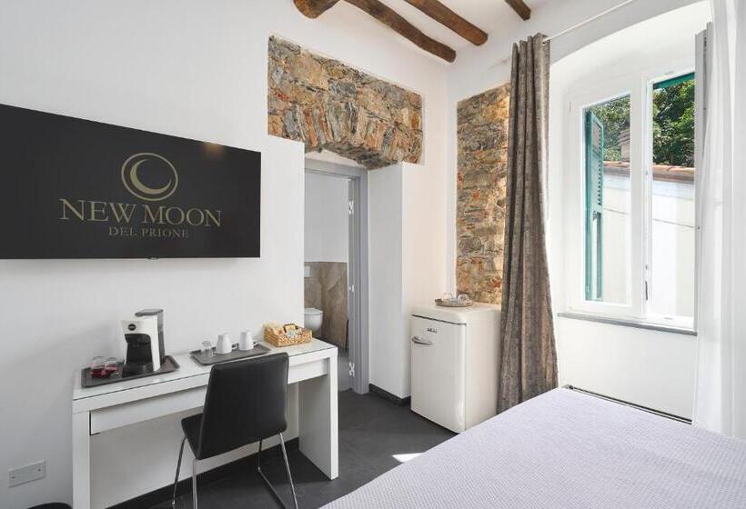 پانسیون New Moon Del Prione
