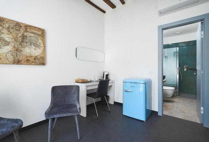 پانسیون New Moon Del Prione