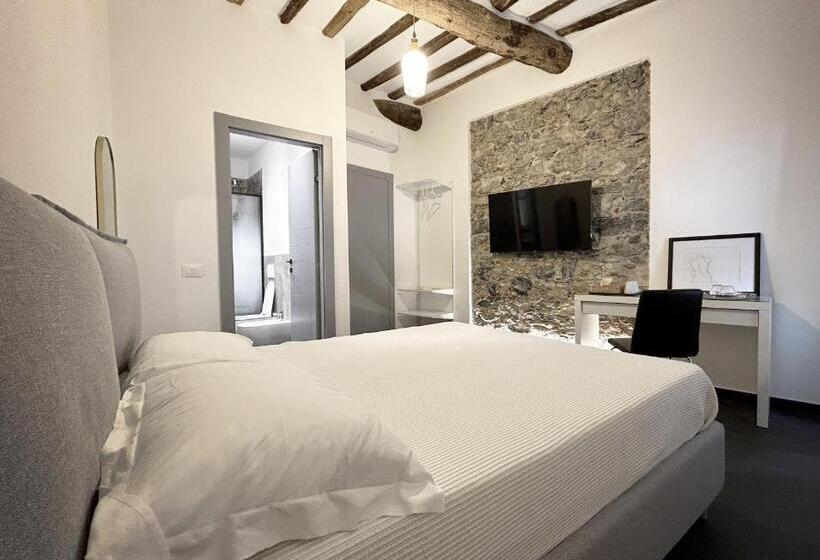 پانسیون New Moon Prione