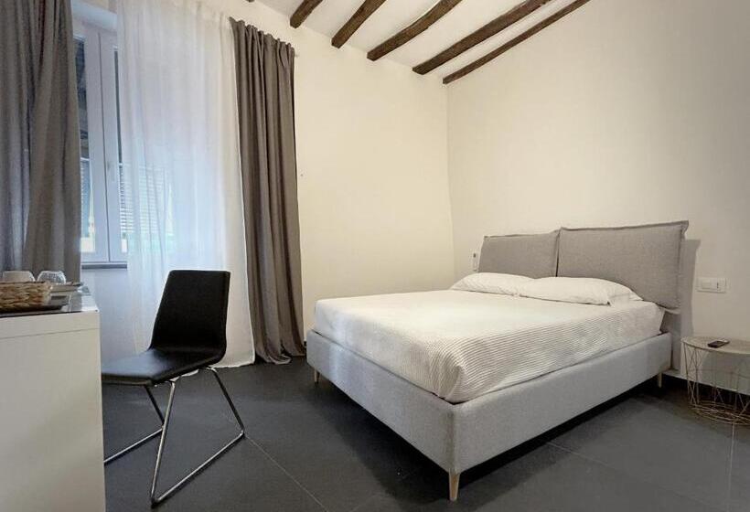 پانسیون New Moon Prione