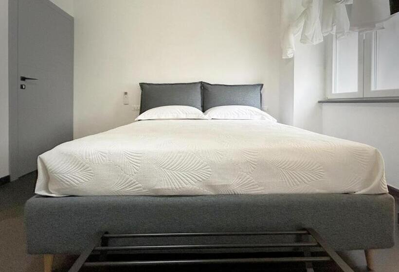 پانسیون New Moon Prione