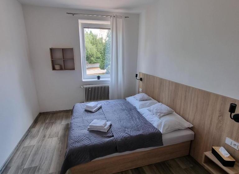 膳宿费 Penzion Brothers U Koňa