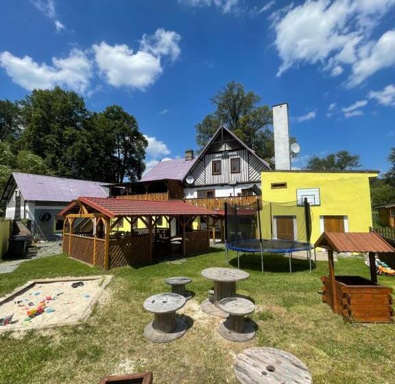 פנסיון Penzion černý Mlýn