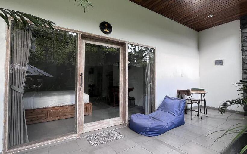 بنسيون Pis Bolong Canggu