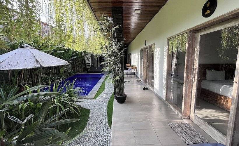 بنسيون Pis Bolong Canggu