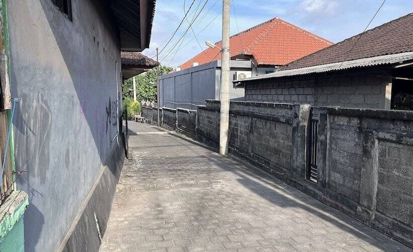 بنسيون Pis Bolong Canggu