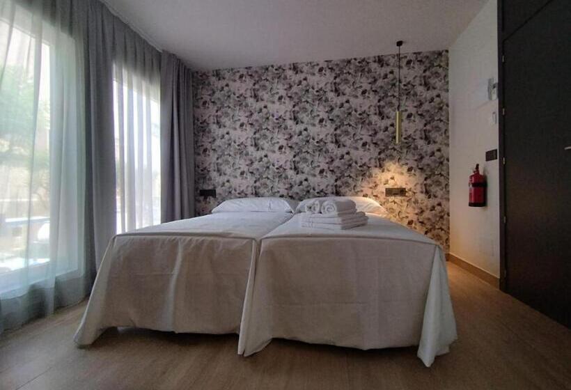 پانسیون Plaza Rooms