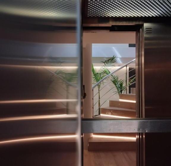 پانسیون Plaza Rooms