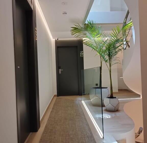 پانسیون Plaza Rooms