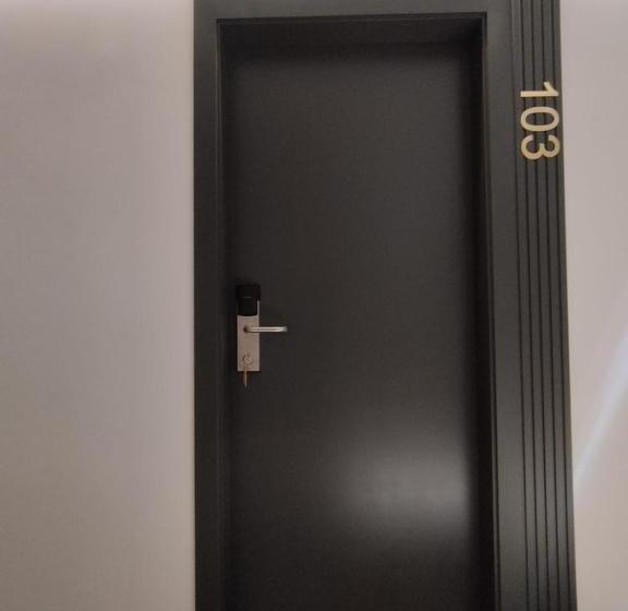 پانسیون Plaza Rooms