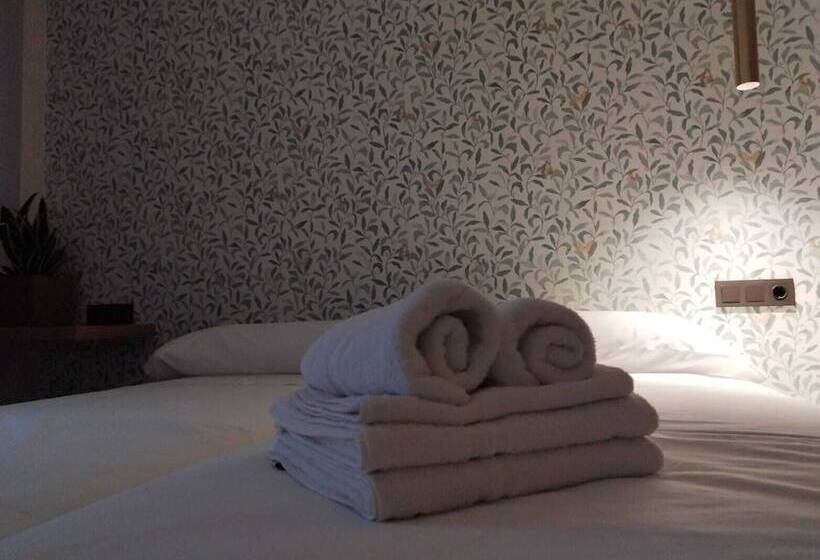 پانسیون Plaza Rooms