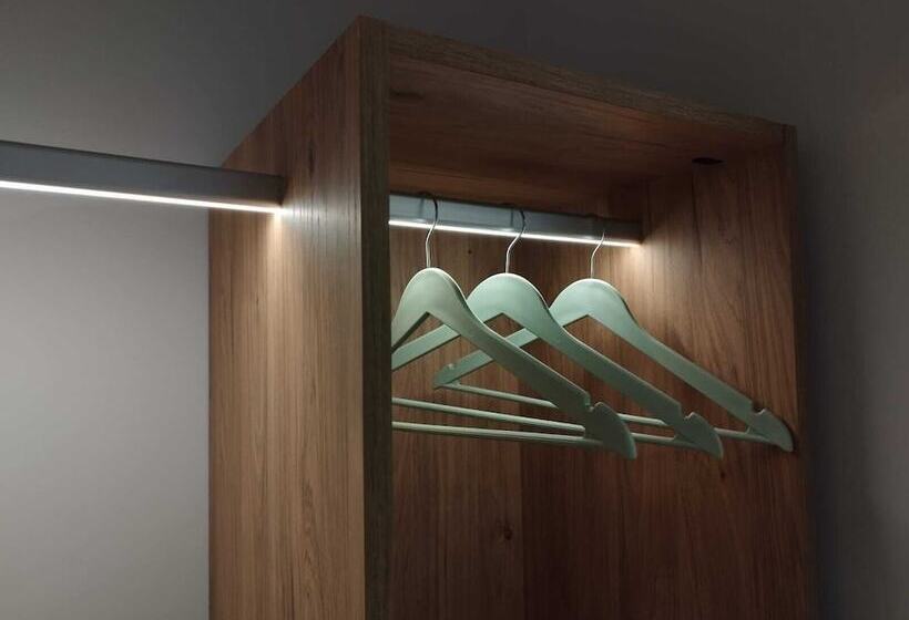 پانسیون Plaza Rooms