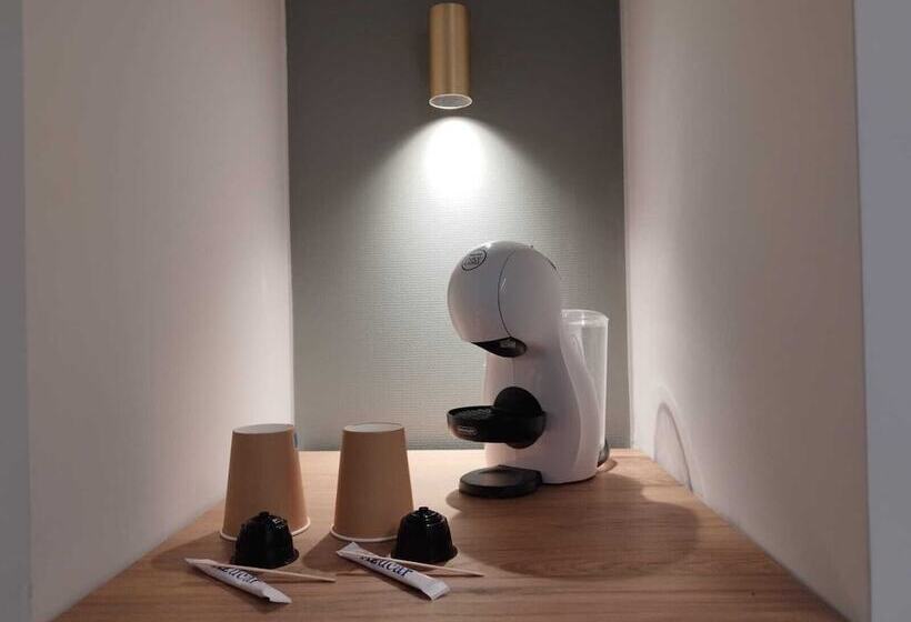 پانسیون Plaza Rooms