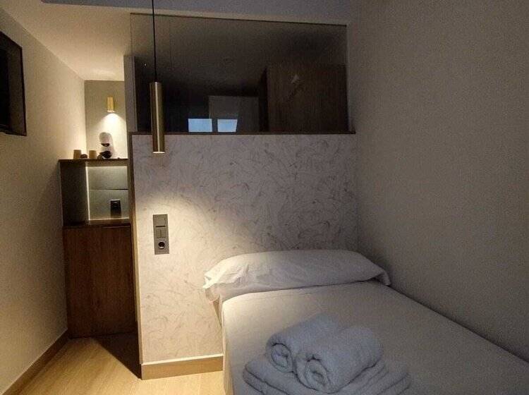 پانسیون Plaza Rooms