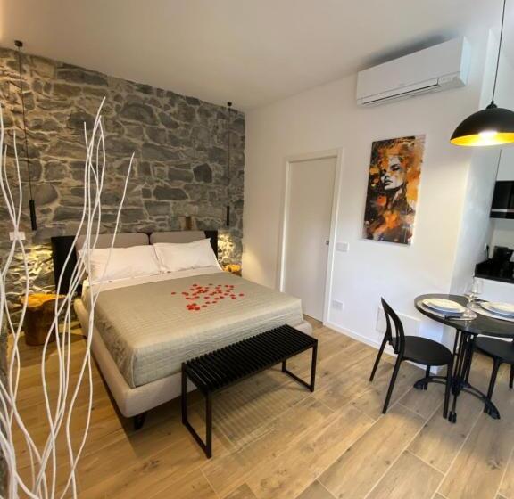 פנסיון Room 1913