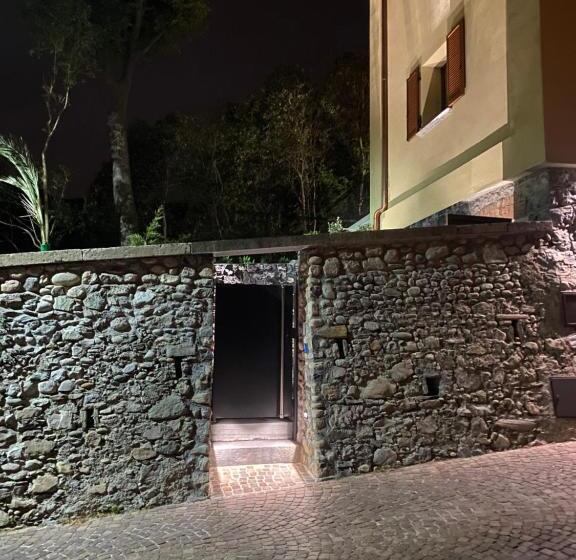 פנסיון Room 1913