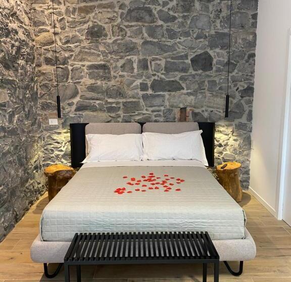 פנסיון Room 1913