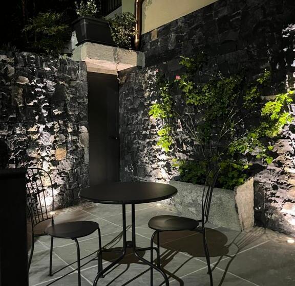 פנסיון Room 1913