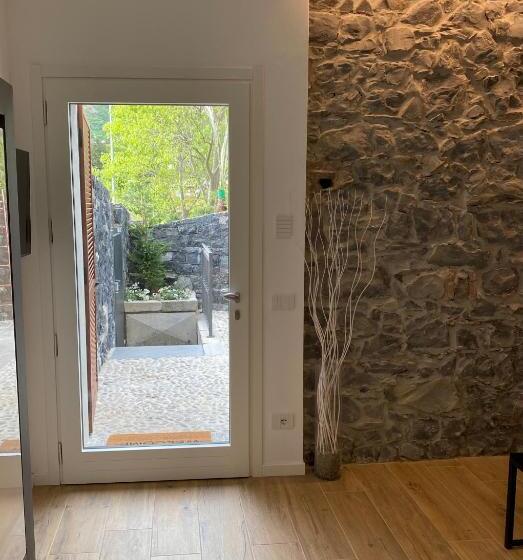 פנסיון Room 1913